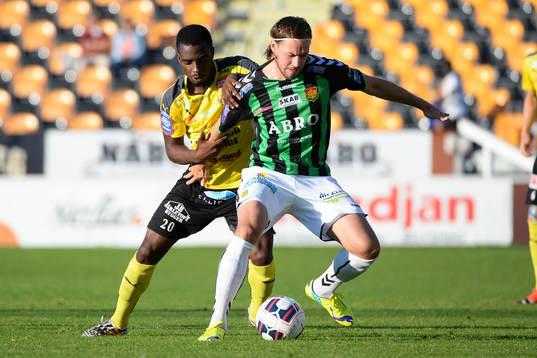 Bläddra bland fler bilder av Fotboll, Superettan, Mjällby - Gais