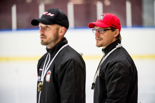 Tränarna Andreas Hadelöv och Björn Hellkvist