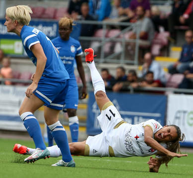 Rosengårds Marta Viera da Silva faller tungt
