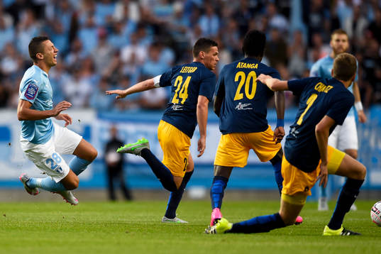 Malmö FFs Nikola Djurjic och Salzburgs Christoph Leitgeb