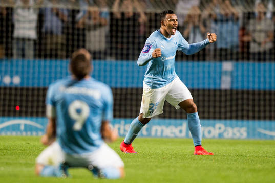 Malmö FFs Felipe Carvalho och Markus Rosenberg jublar