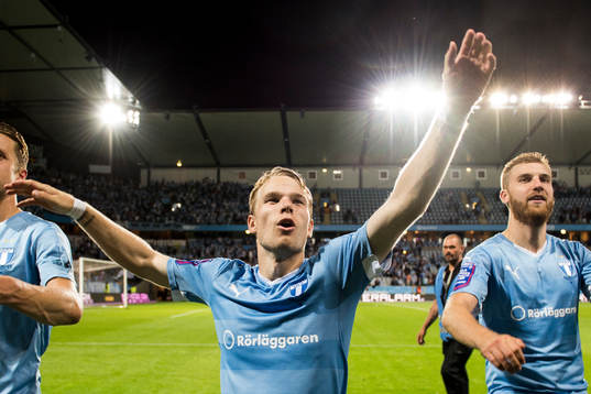 Malmö FFs Oscar Lewicki jublar