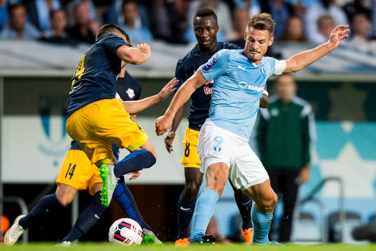 Salzburgs Christoph Leitgeb och Malmö FFs Markus Rosenberg