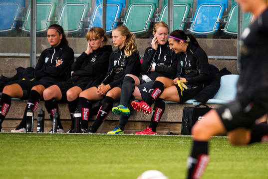 Göteborgs avbytarbänk var satt bland annat målvakt