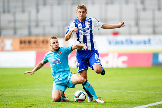 Belenenses André Sousa och IFK Göteborgs Mikael Boman