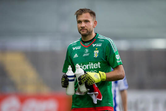 IFK Göteborgs målvakt John Alvbåge deppar