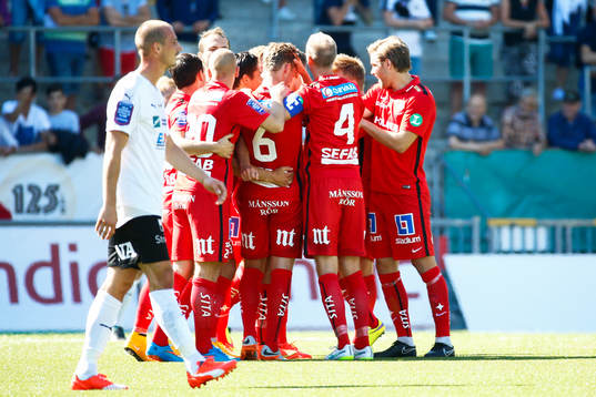 Norrköpings Arnor Ingvi Traustason jublar