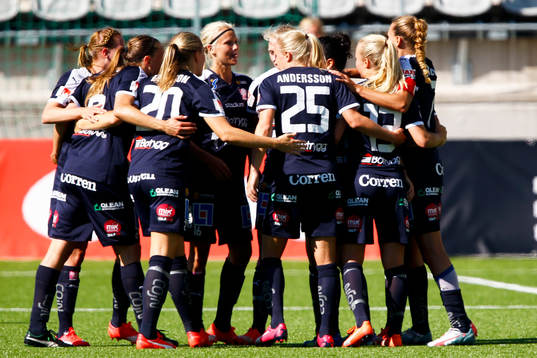 Linköpings Stina Blackstenius jublar