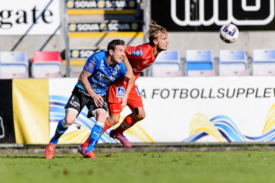 Halmstads James Keene och Åtvidabergs Månz Karlsson