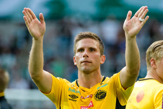 Elfsborgs Anders Svensson tackar supportrarna
