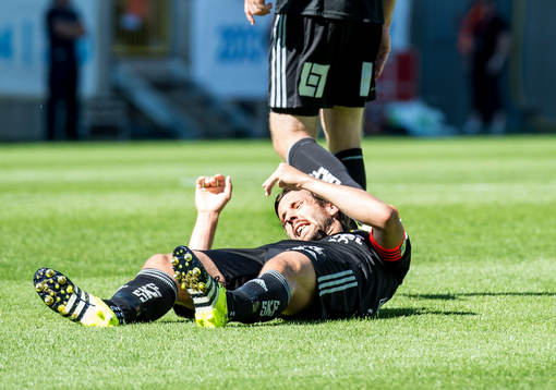 IFK Göteborgs Mattias Bjärsmyr skadas