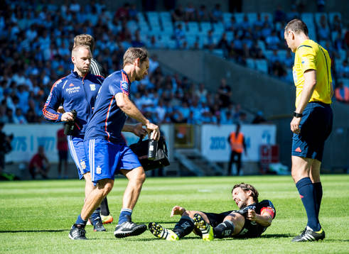 IFK Göteborgs Mattias Bjärsmyr skadas