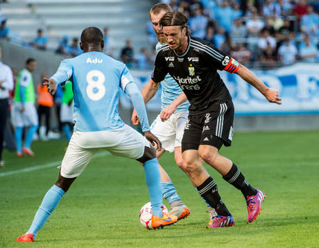 IFK Göteborgs Gustav Svensson mot Malmö FFs Enock Kofi Adu