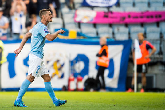 Malmö FFs Markus Rosenberg är irriterad