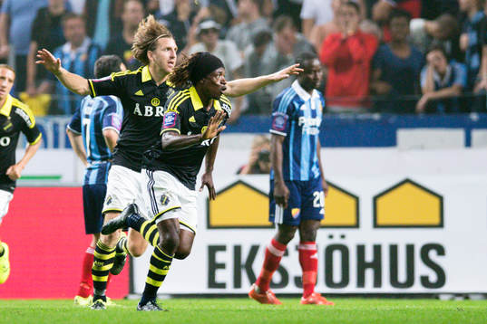 s Mohamed Bangura jublar
