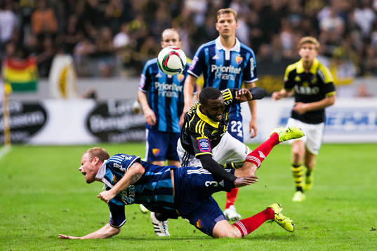 s Henok Goitom och Djurgårdens Fredrik Stenman