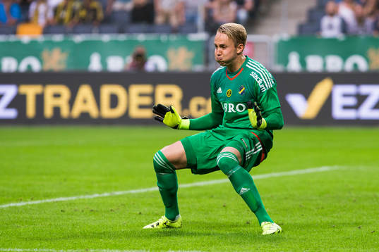 s målvakt Patrik Carlgren