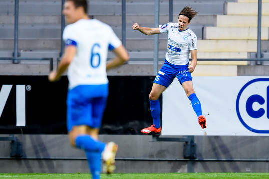 Värnamos Sebastian Göransson jublar