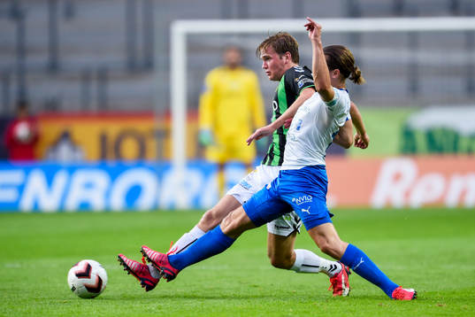 GAIS Arnar Bragi Bergsson och Värnamos Oskar Johansson