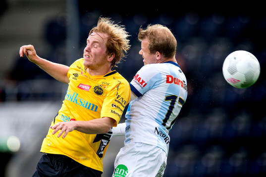 Elfsborgs Simon Lundevall i nickduell med Gefles Jonas