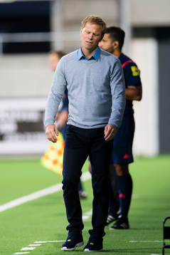 Gefles tränare Roger Sandberg reagerar på en situation