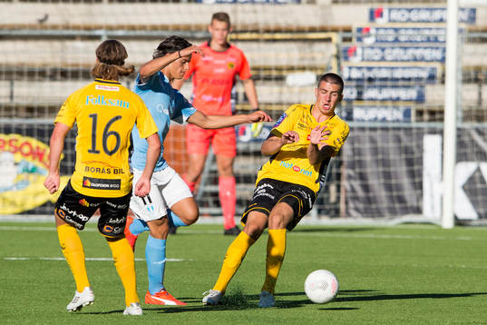Kamp mellan Malmö FFs Emin Karaman och Elfsborgs Ibrahim