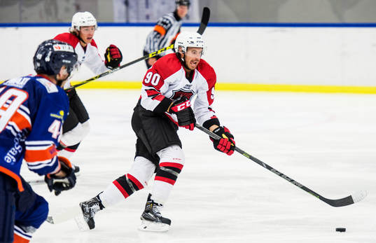 Malmö Redhawks Mattias Persson med pucken