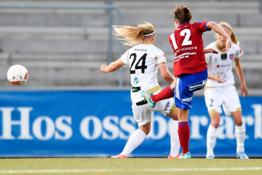 Vittsjös Jane Ross gör 1-1