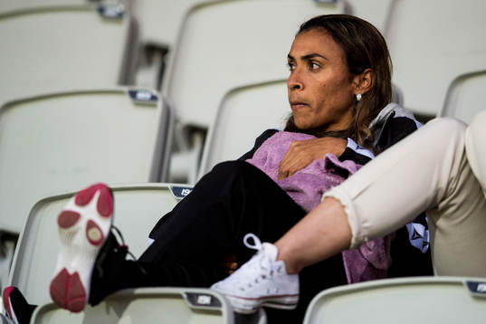 Rosengårds Marta Viera Da Silva på läktaren