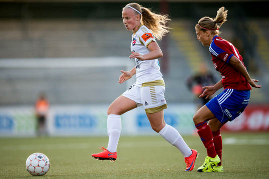 Rosengårds Ebba Wieder och Vittsjös Therese Björck