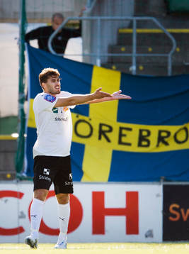 Örebros Astrit Ajdarevic är frustrerad