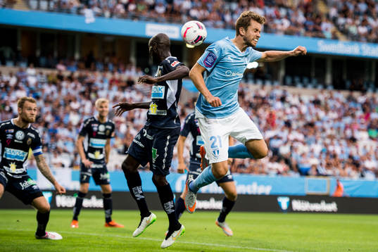 Malmö FFs Kari Arnason och Gefles Dioh Williams