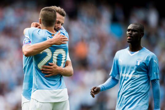 Malmö FFs Vladimir Rodic kramas om av Markus Rosenberg