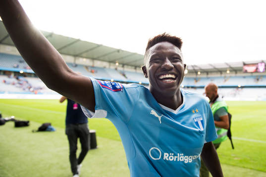 Malmö FFs Pa Konate tackar publiken