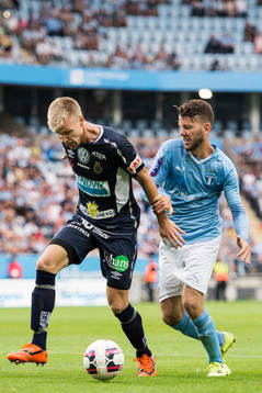 Gefles Robin Nilsson och Malmö FFs Erdal Rakip