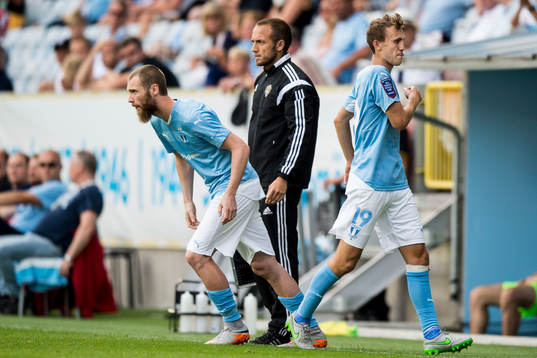 Malmö FFs Magnus Wolff Eikrem byts ut tillförmån för Jo