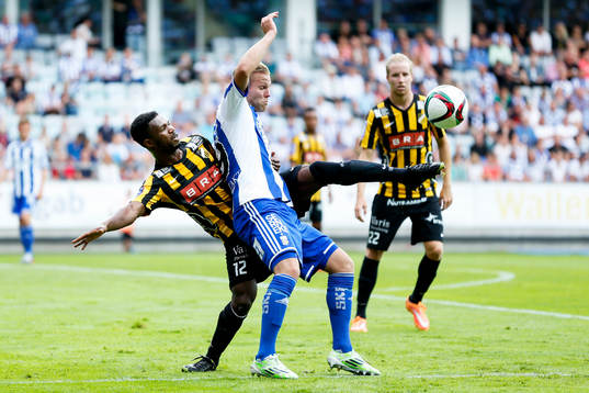Häckens Mohammed Abubakari och IFK Göteborgs Gustav