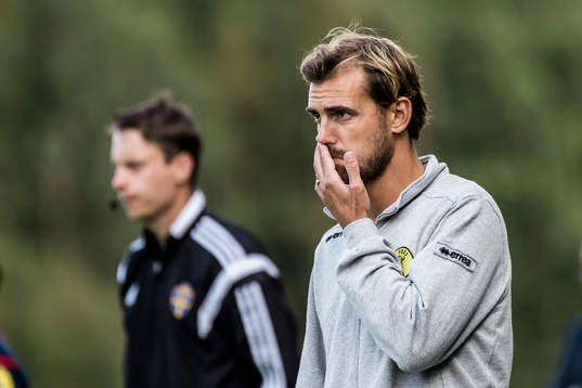 Frej Täbys tränare Bartosz Grzelak