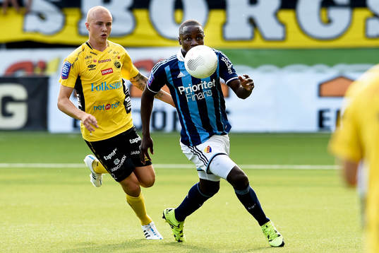 Djurgårdens Nyasha Mushekwi och Elfsborgs Sebastian Holmén