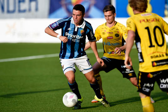Djurgårdens Kerim Mrabti och Elfsborgs Adam Lundqvist