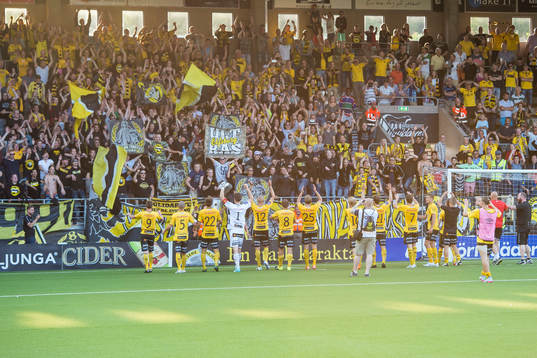 Elfsborgs spelare tackar publiken