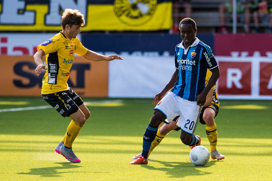 Djurgårdens Sam Johnson och Elfsborgs Arber Zeneli