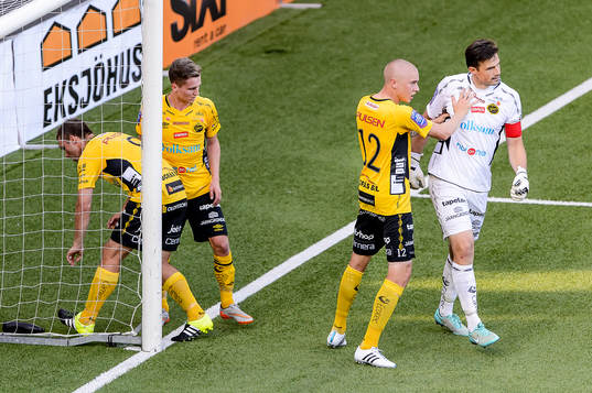 Elfsborgs målvakt Kevin Stuhr Ellegaard har räddat en