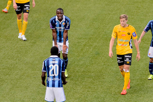 Djurgårdens Nyasha Mushekwi och Sam Johnson  är inte
