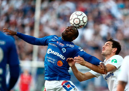 Åtvidabergs John Owoeri och Norrköpings Nikola Tkalcic