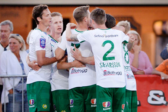 Hammarbys Fredrik Torsteinbö gör 0-1 och jublar med sina