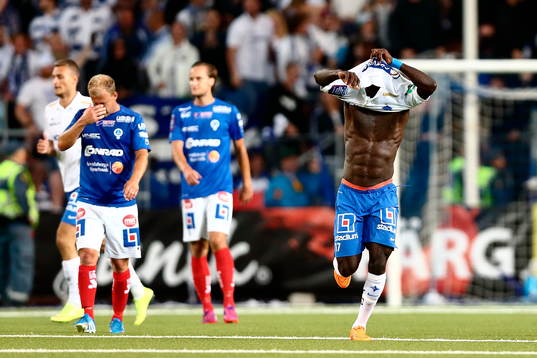 Norrköpings Alhaji Kamara tar på sig tröjan igen
