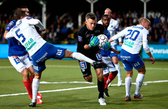 Åtvidabergs målvakt Gustav Jansson