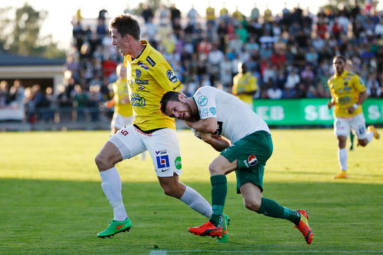 Hammarbys Måns Söderqvist och Falkenbergs Adam Eriksson