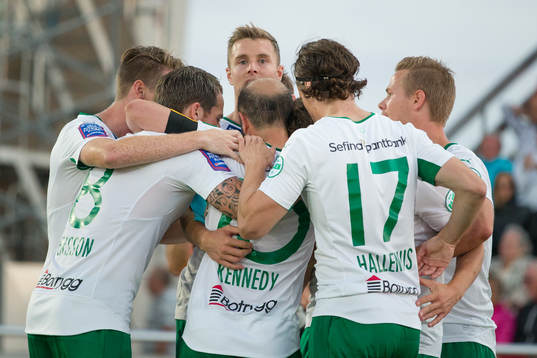 Hammarbys spelare jublar